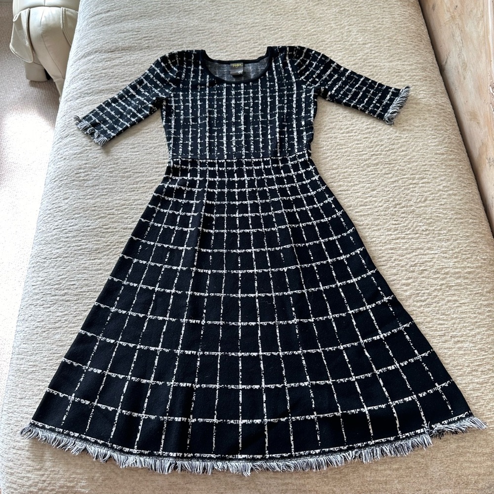Women’s dress